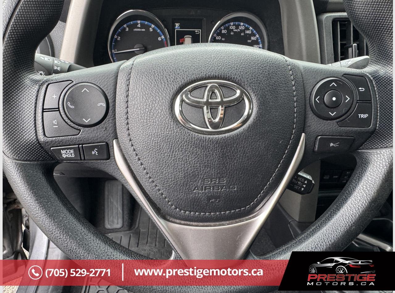 2017 Toyota RAV4 LE Photo