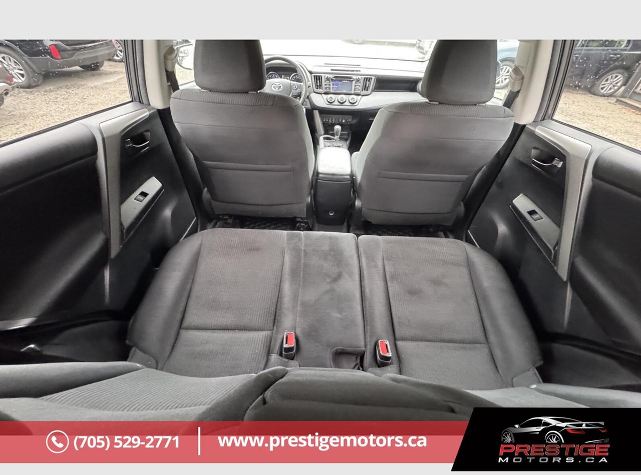 2017 Toyota RAV4 LE Photo