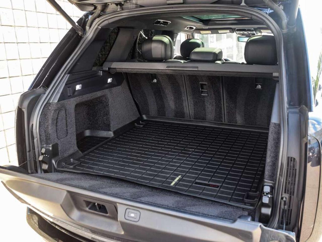 2023 Land Rover Range Rover P530 SE 4dr All-Wheel Drive Photo