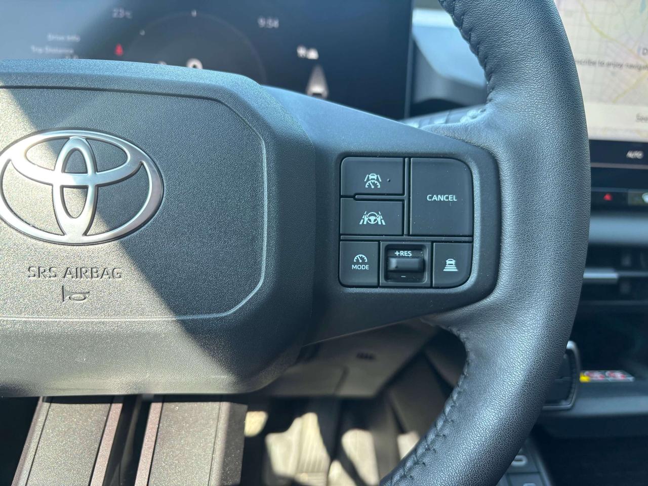 2026 Toyota RAV4 Limited HYBRID AWD One Owner Clean CARFAX Le Photo