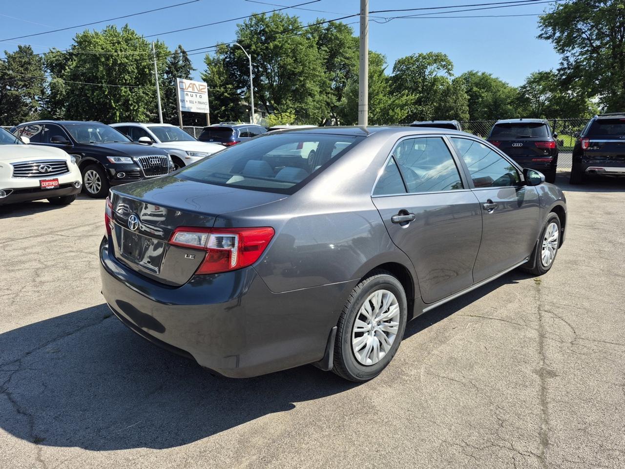 2012 Toyota Camry LE Photo4