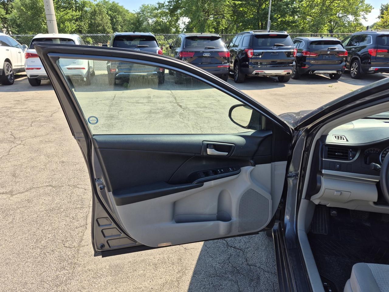 2012 Toyota Camry LE Photo