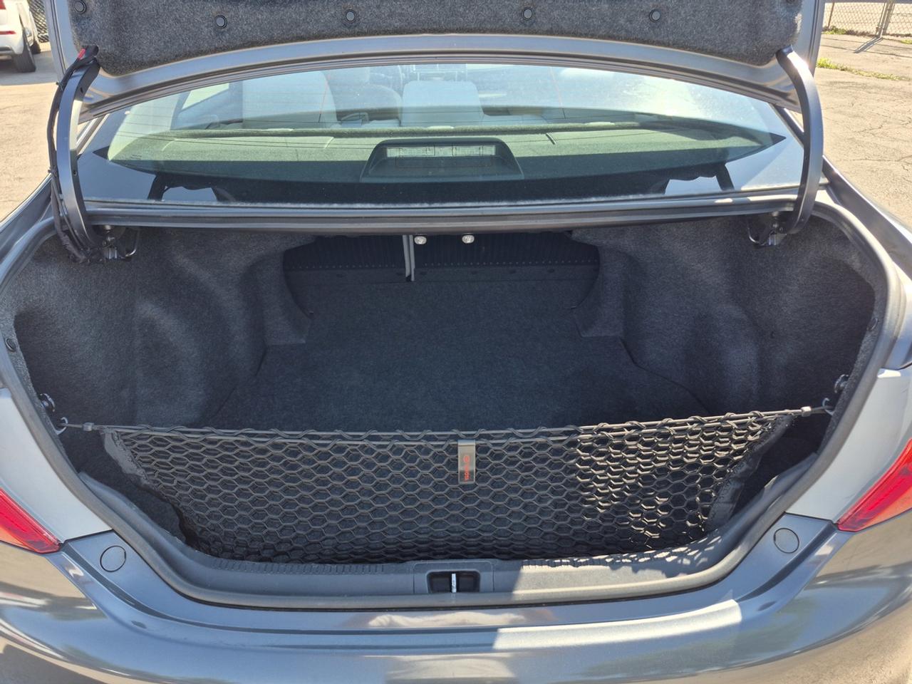 2012 Toyota Camry LE Photo