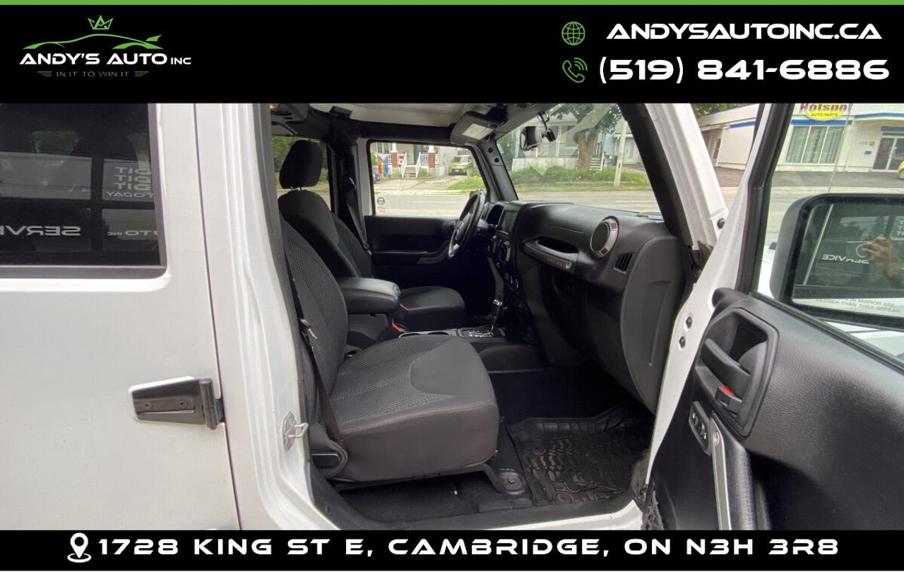 2016 Jeep Wrangler UNLIMITED SPORT ! AUTO ! 4X4 ! HARD AND S UNLIMITED SPORT ! AUTO ! 4X4 ! HARD AND SOFT TOP Photo