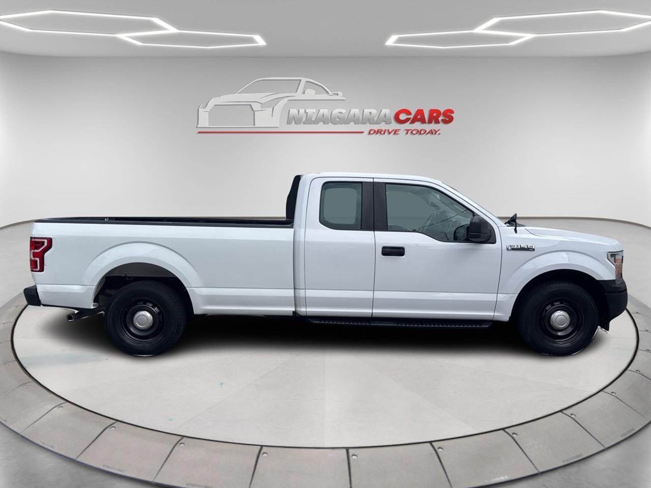 2018 Ford F-150 XL 6 Photo