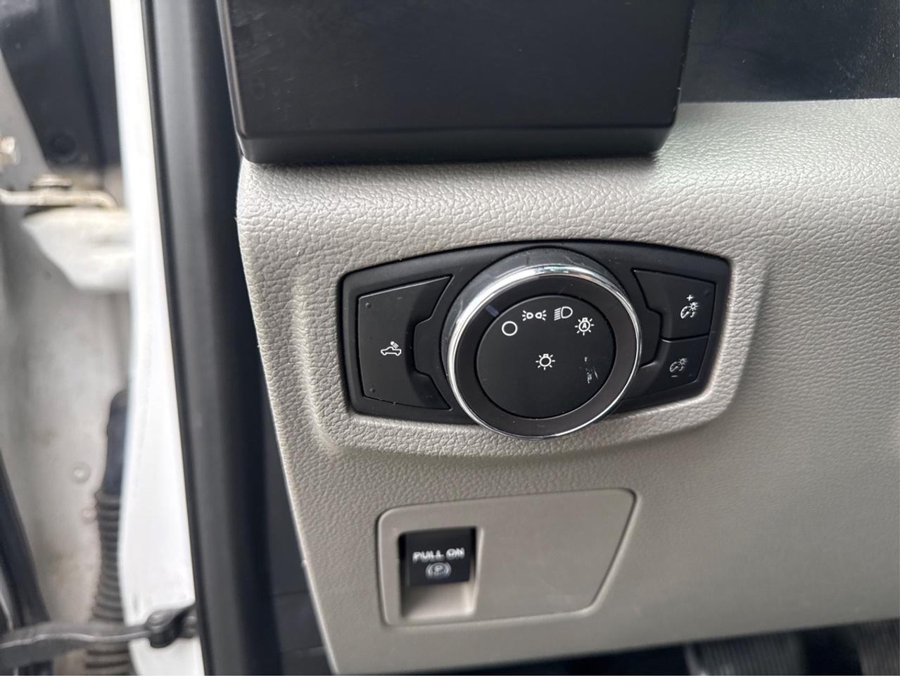 2018 Ford F-150 XL 6 Photo