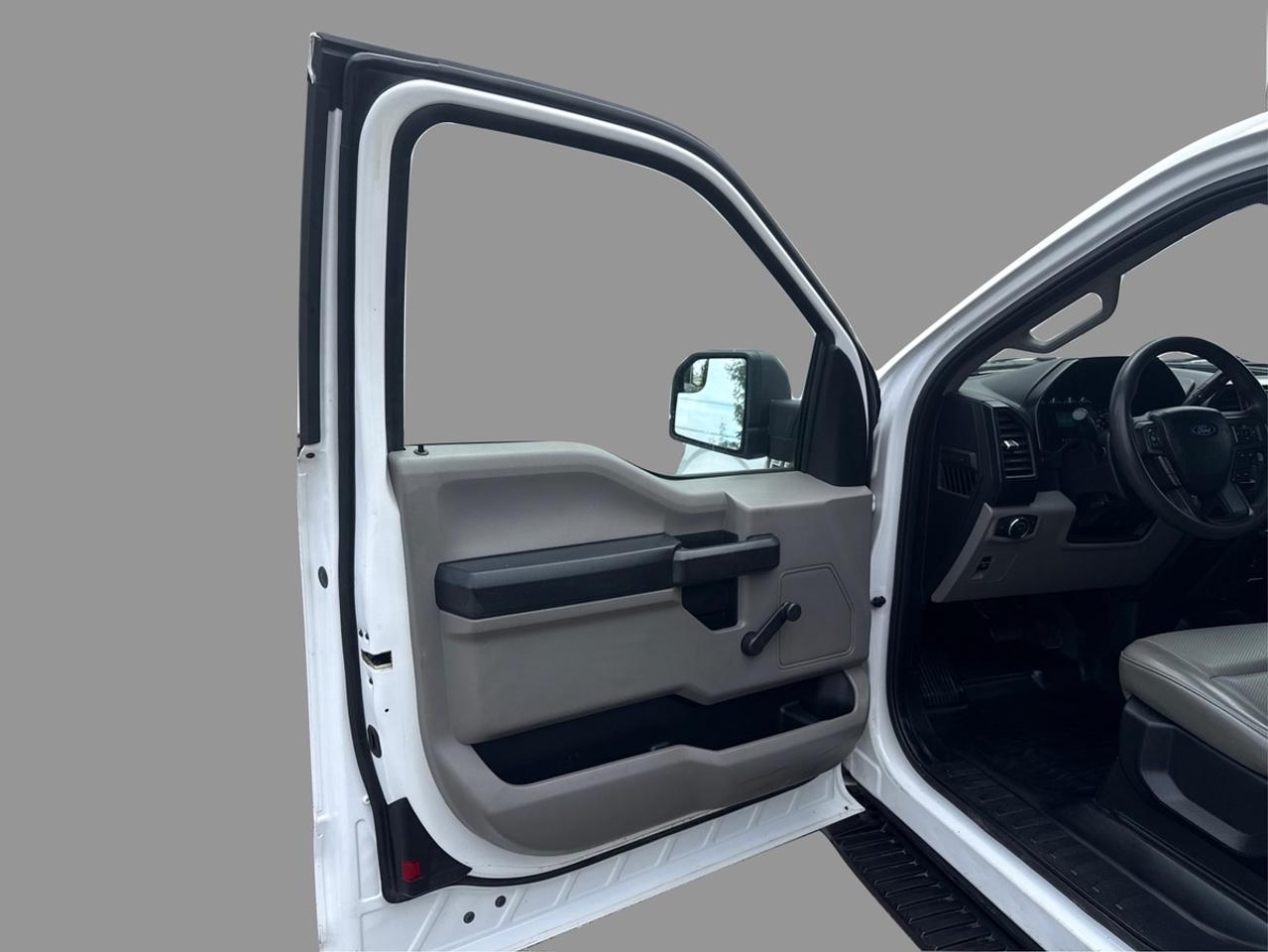 2018 Ford F-150 XL 6 Photo