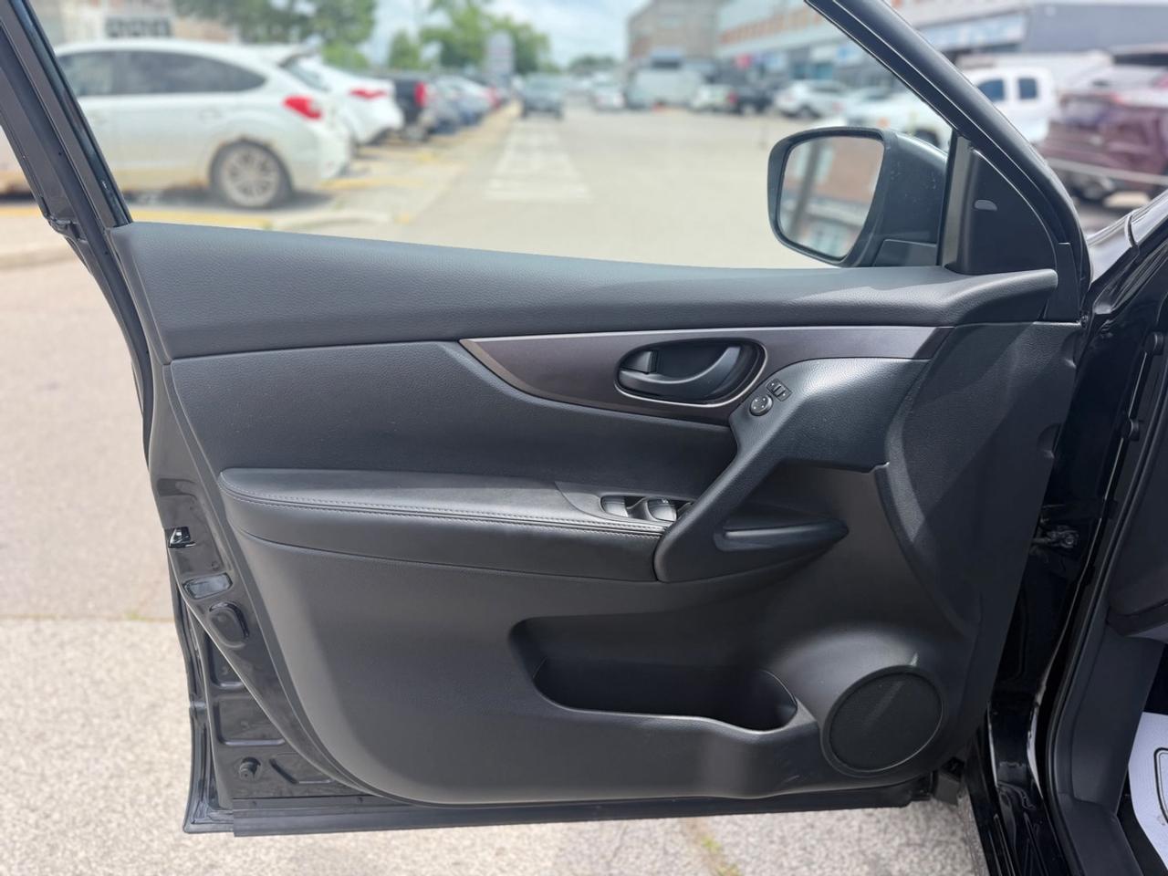 2023 Nissan Qashqai S Photo
