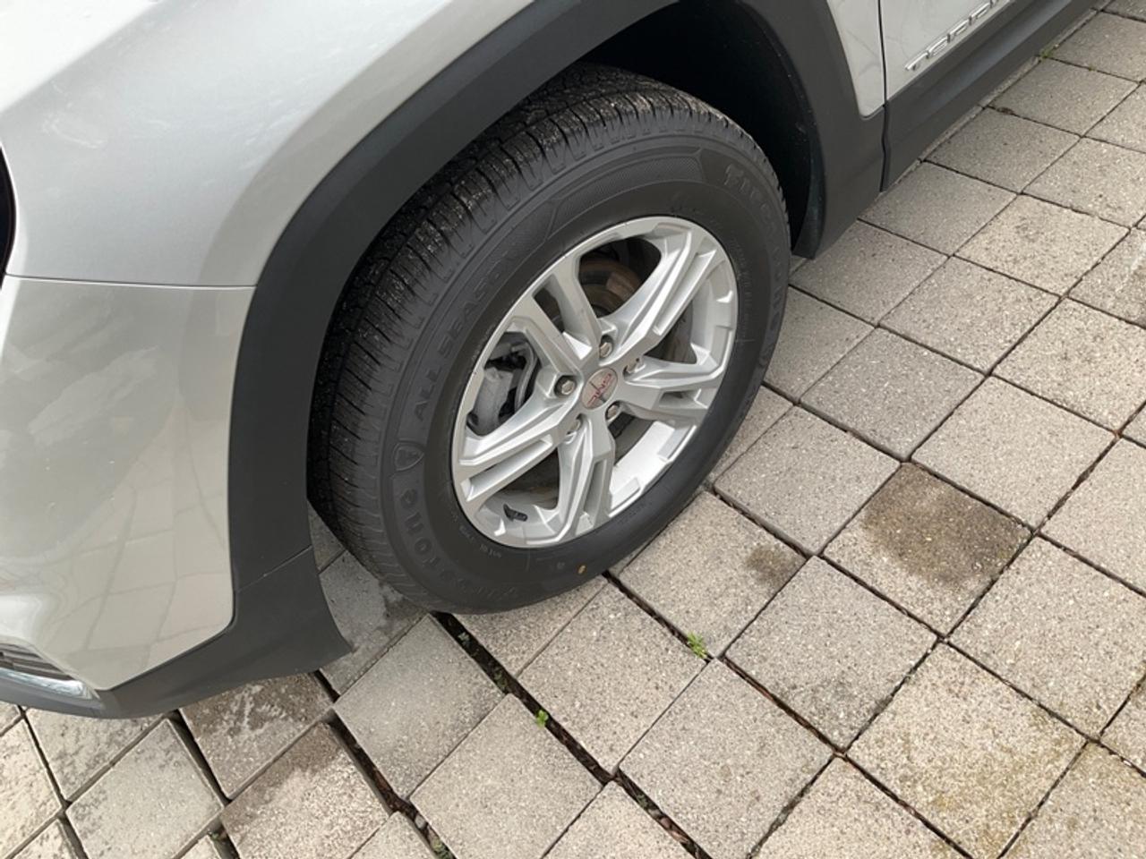 2022 GMC Terrain SLE AWD Photo1