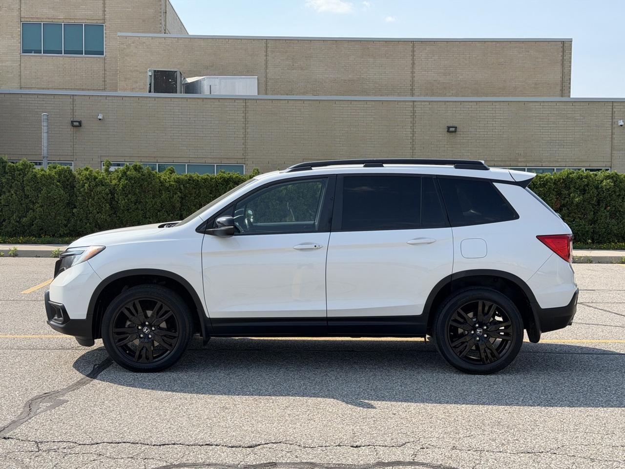 2020 Honda Passport SPORT | AWD | No-Accident | Sunroof | Honda Sensin Photo