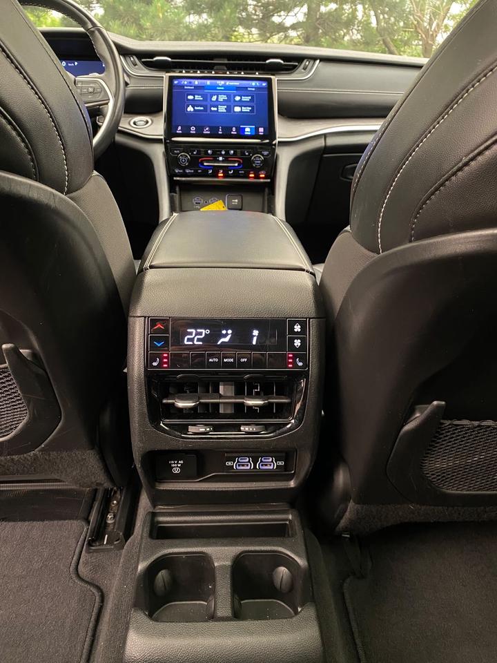 2021 Jeep Grand Cherokee L Limited 4*4 | NO ACCIDENT |  CLEAN CARFAX | PILOT Photo