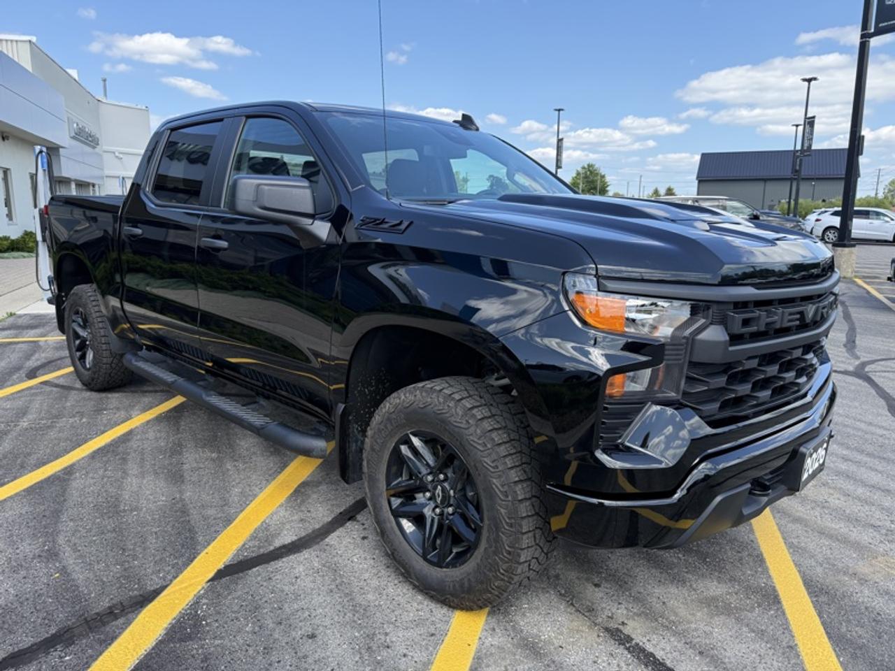 2026 Chevrolet Silverado 1500 Custom Trail Boss Photo
