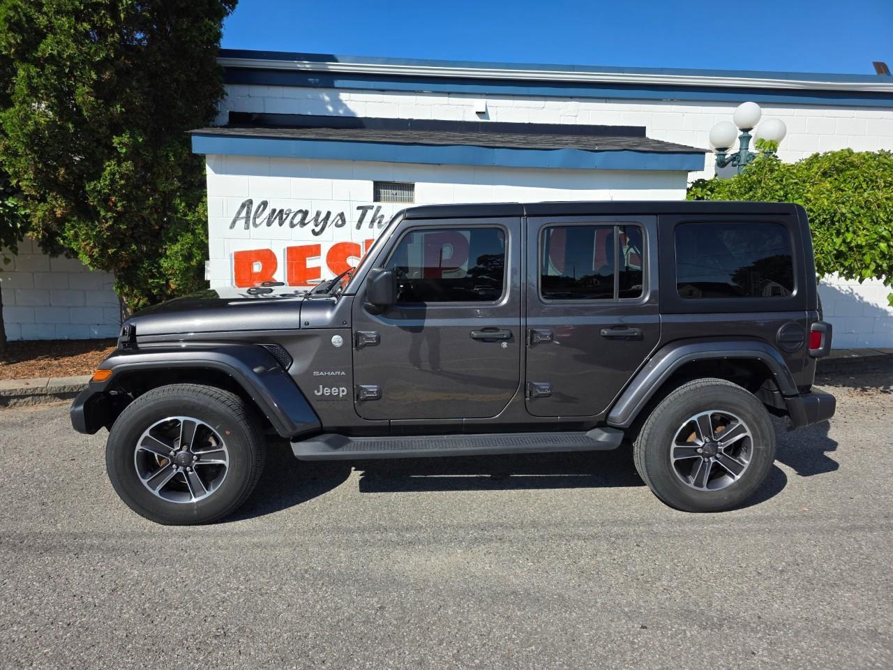 2023 Jeep Wrangler SAHARA 4DR 4X4 Photo