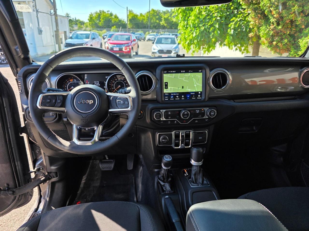 2023 Jeep Wrangler SAHARA 4DR 4X4 Photo