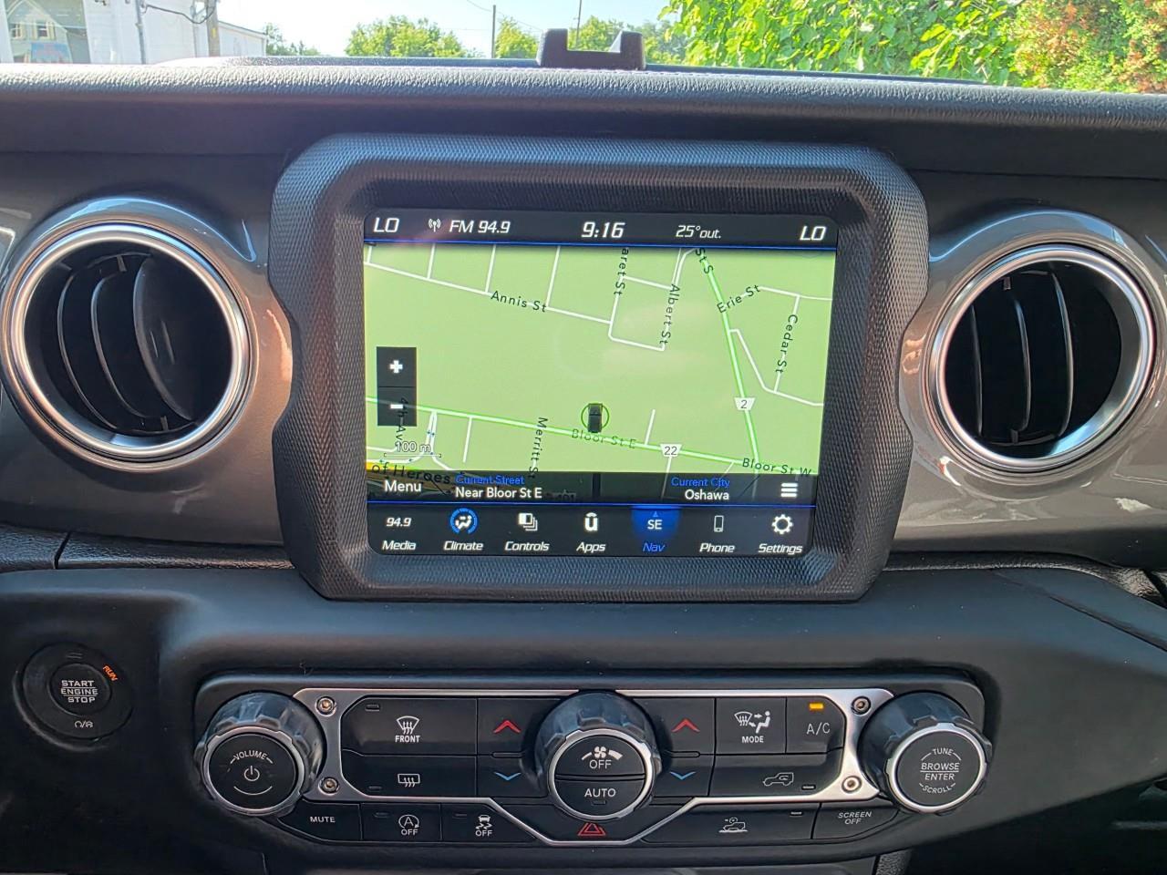 2023 Jeep Wrangler SAHARA 4DR 4X4 Photo