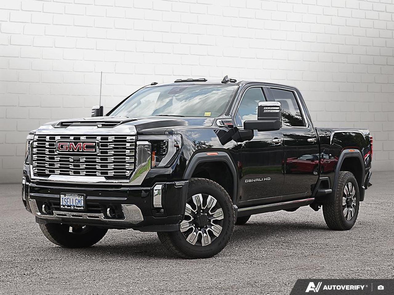 2024 GMC SIERRA 2500HD 4WD Crew Cab Standard Box Denali Photo