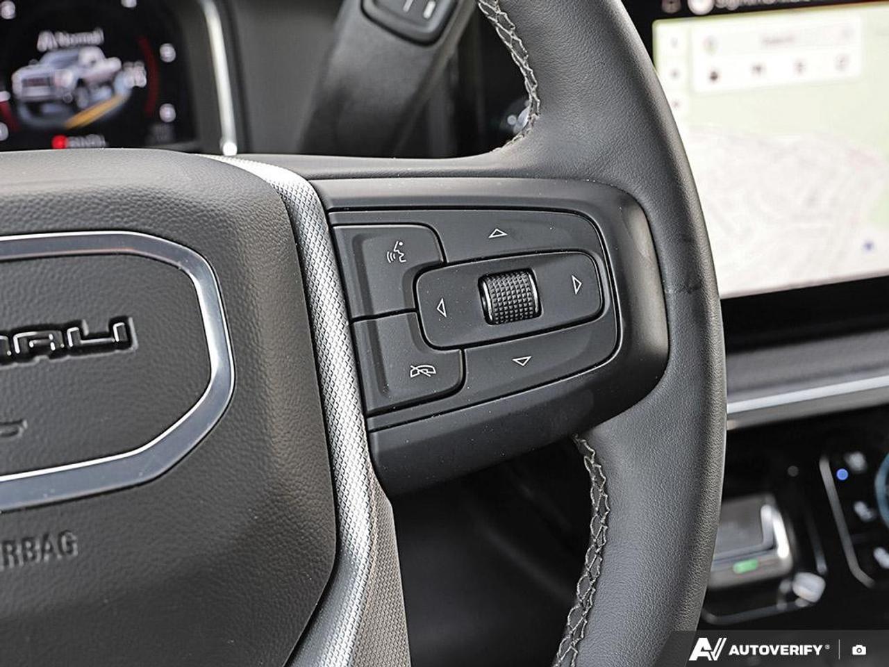 2024 GMC SIERRA 2500HD 4WD Crew Cab Standard Box Denali Photo