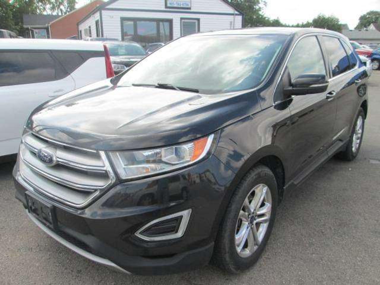 2015 Ford Edge SEL, Leather, Sunroof, Navigation Photo0