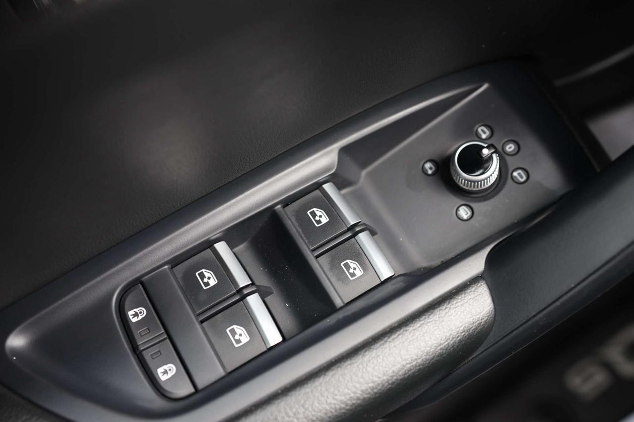2022 Audi Q5 PROGRESSIV-QUATTRO-SLINE/NAV/BCAM/PARKING SENSORS/BLIS/LANE ASSIST/LEATHER/P SEATS/MEM SEATS/HEATED SEATS//KEYLESS/PANORO Photo
