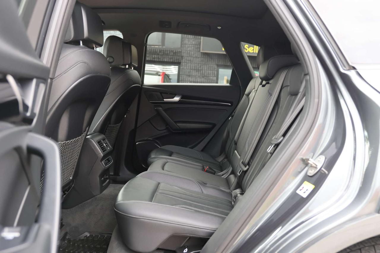 2022 Audi Q5 PROGRESSIV-QUATTRO-SLINE/NAV/BCAM/PARKING SENSORS/BLIS/LANE ASSIST/LEATHER/P SEATS/MEM SEATS/HEATED SEATS//KEYLESS/PANORO Photo