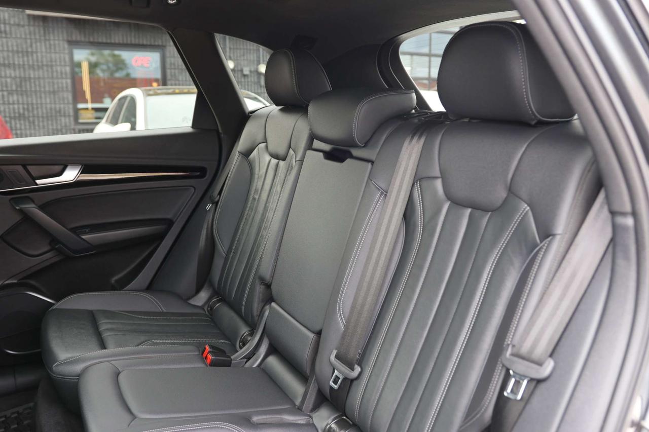 2022 Audi Q5 PROGRESSIV-QUATTRO-SLINE/NAV/BCAM/PARKING SENSORS/BLIS/LANE ASSIST/LEATHER/P SEATS/MEM SEATS/HEATED SEATS//KEYLESS/PANORO Photo