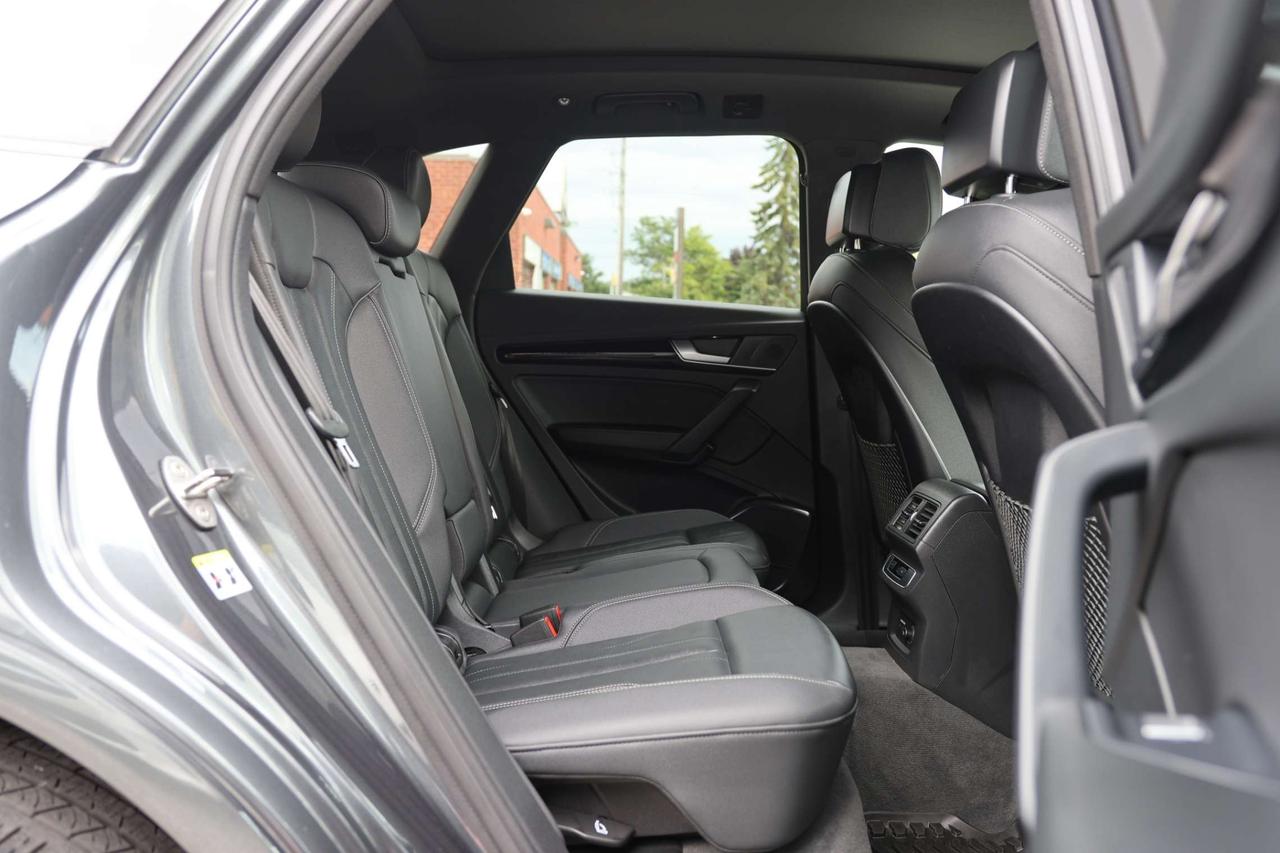 2022 Audi Q5 PROGRESSIV-QUATTRO-SLINE/NAV/BCAM/PARKING SENSORS/BLIS/LANE ASSIST/LEATHER/P SEATS/MEM SEATS/HEATED SEATS//KEYLESS/PANORO Photo