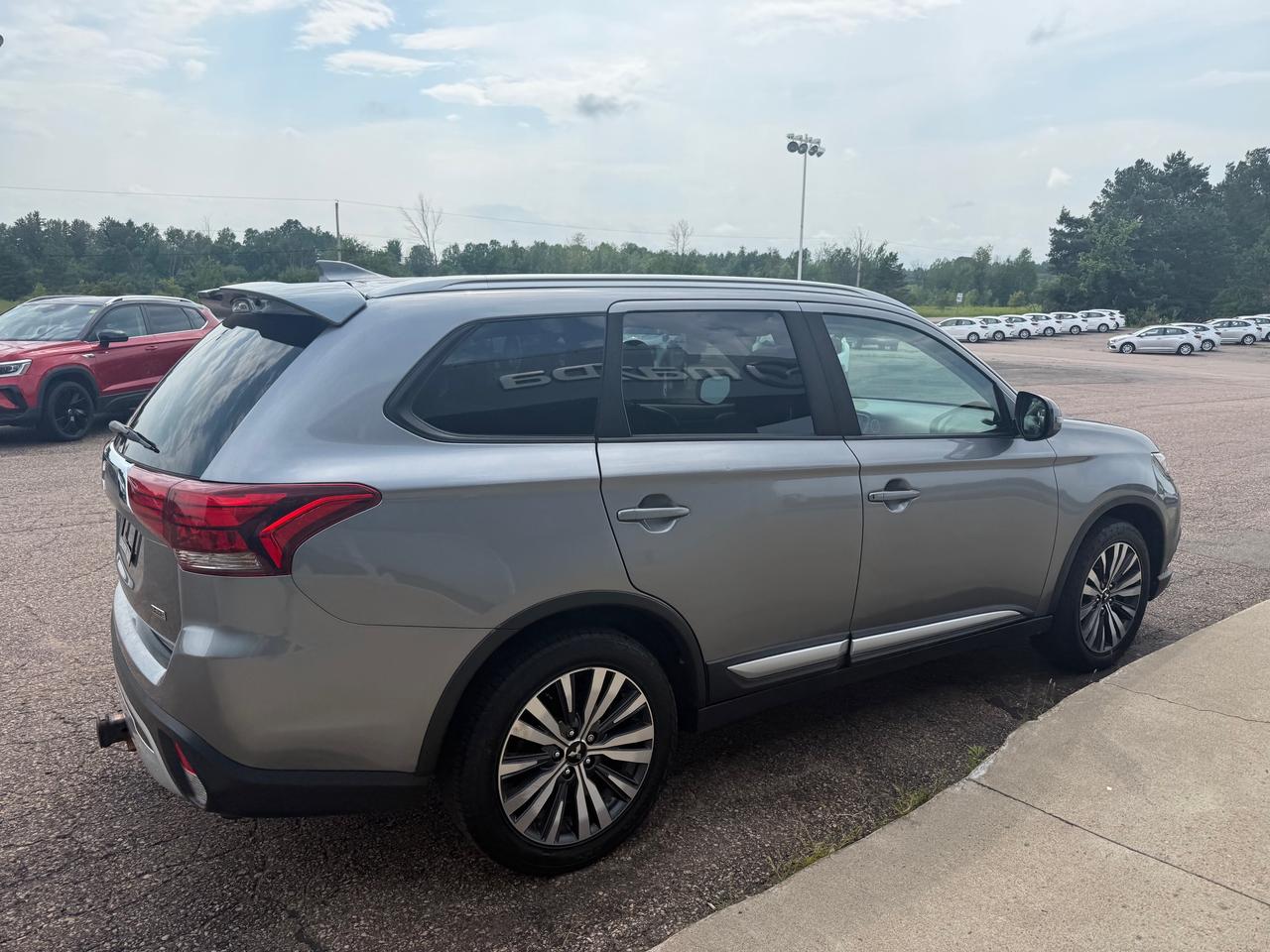2020 Mitsubishi Outlander ES 4dr S-AWC Photo