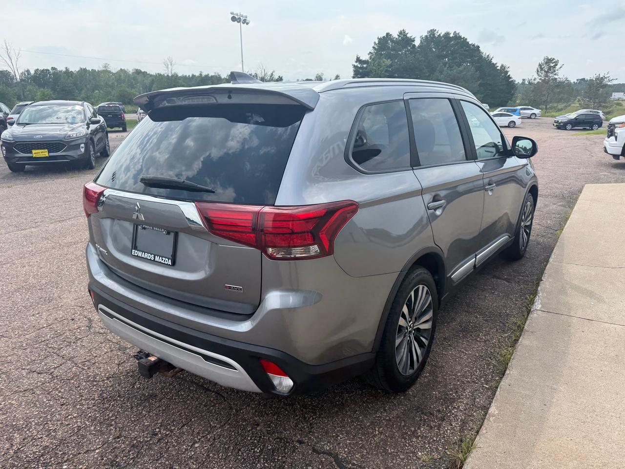 2020 Mitsubishi Outlander ES 4dr S-AWC Photo