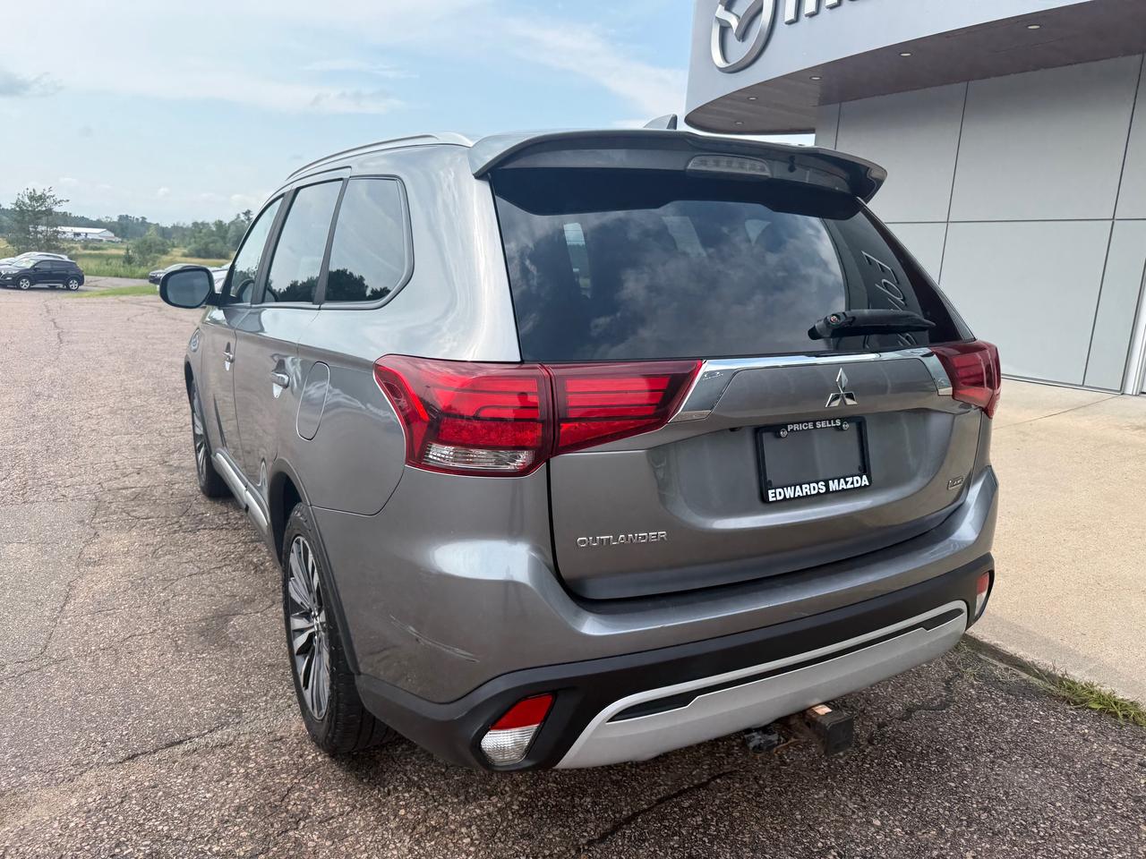 2020 Mitsubishi Outlander ES 4dr S-AWC Photo