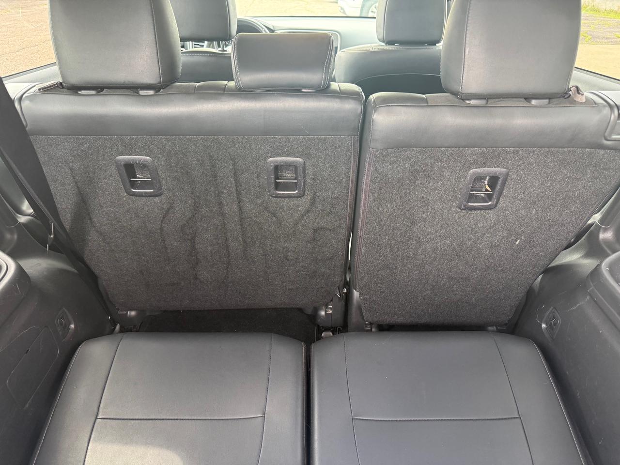 2020 Mitsubishi Outlander ES 4dr S-AWC Photo
