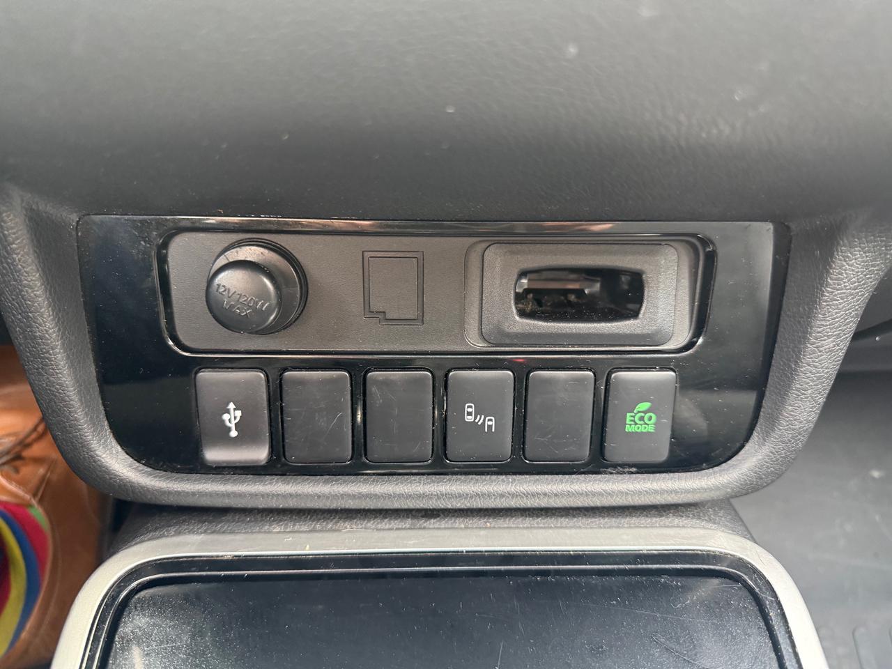 2020 Mitsubishi Outlander ES 4dr S-AWC Photo