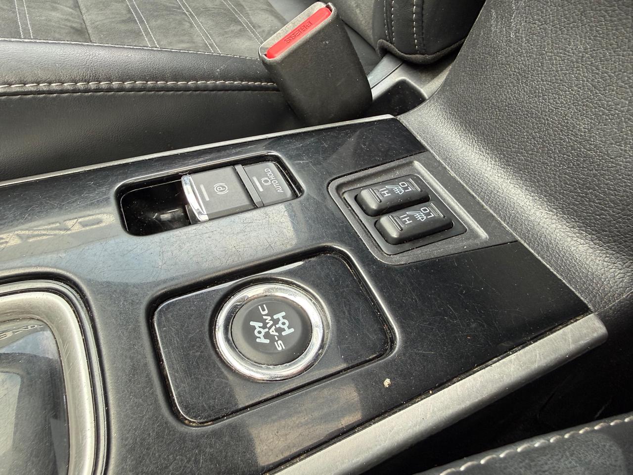 2020 Mitsubishi Outlander ES 4dr S-AWC Photo