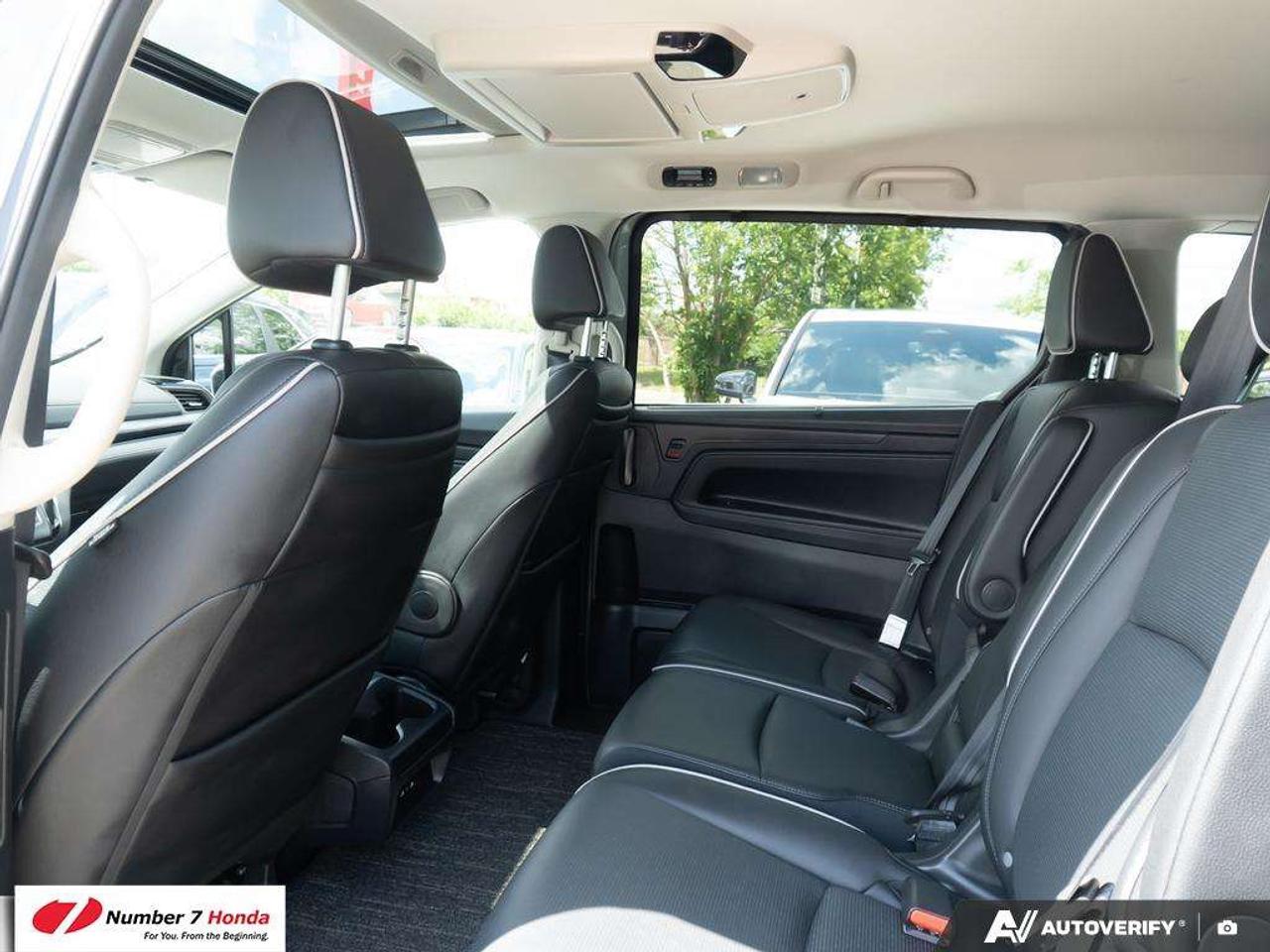 2025 Honda Odyssey Touring *EXTENDED POWERTRAIN WARRANTY*NO REPORTED ACCIDENTS Photo