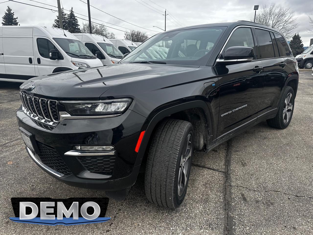 2023 Jeep Grand Cherokee 4xe Base 4dr 4x4 Photo