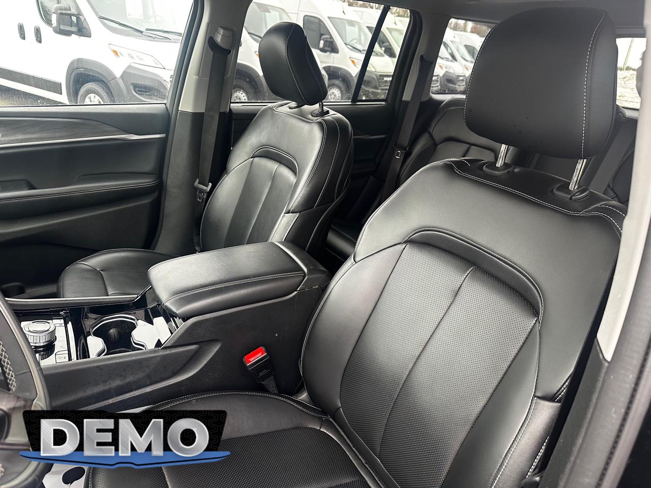 2023 Jeep Grand Cherokee 4xe Base 4dr 4x4 Photo