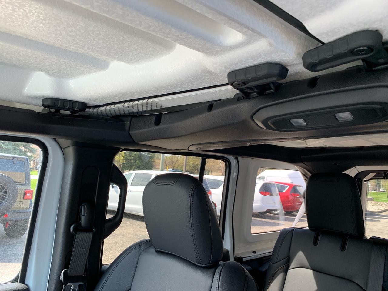 2026 Jeep Wrangler SAHARA 4DR 4X4 Photo