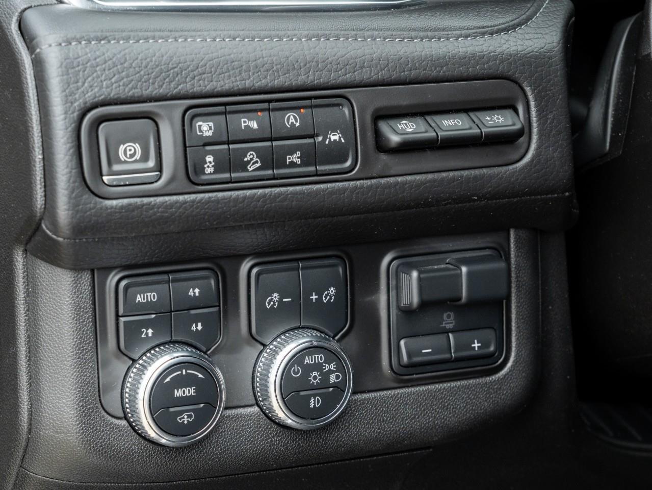 2023 GMC Yukon Denali 4X4 Photo