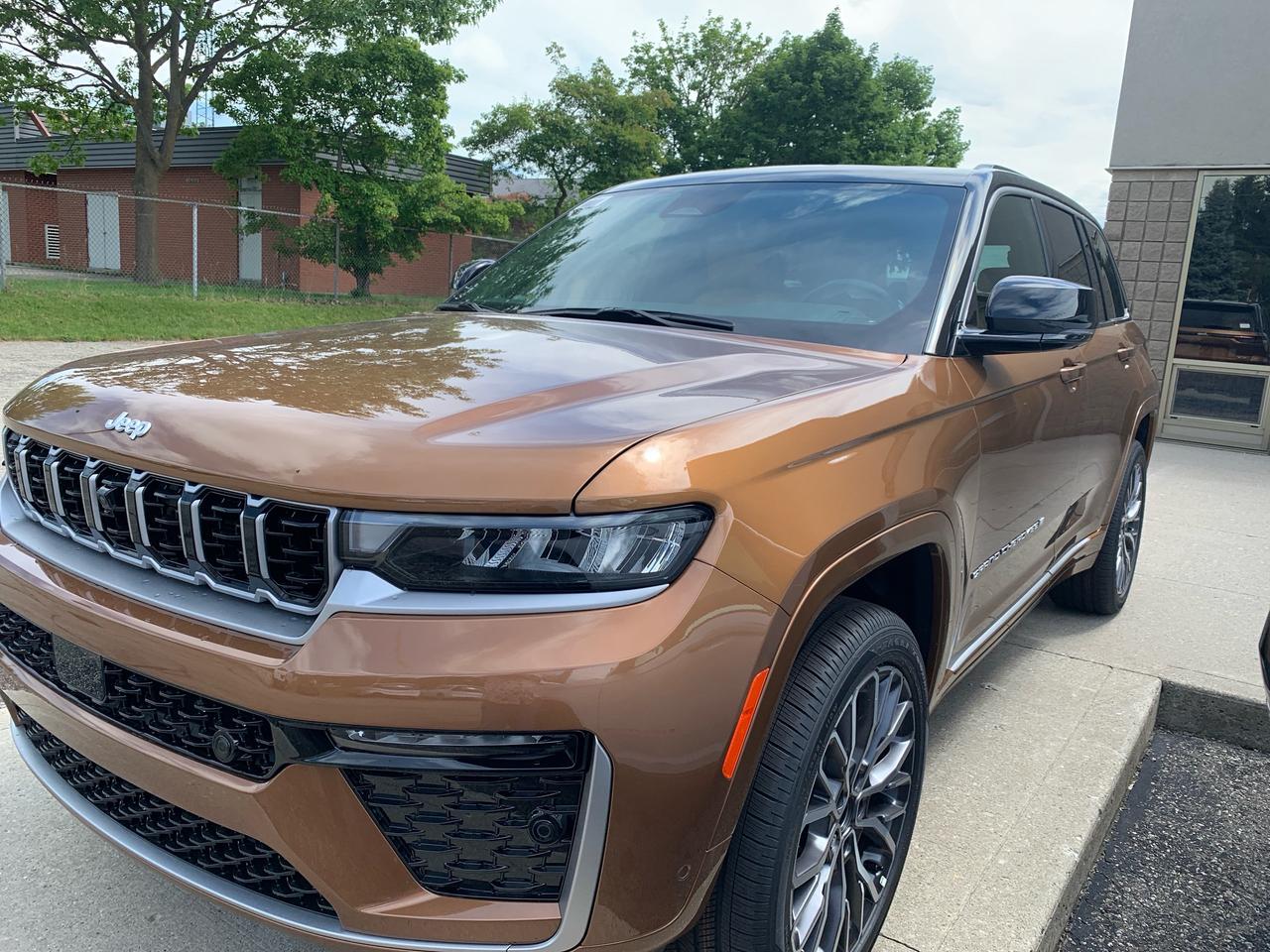 2026 Jeep Grand Cherokee Base 4dr 4x4 Photo