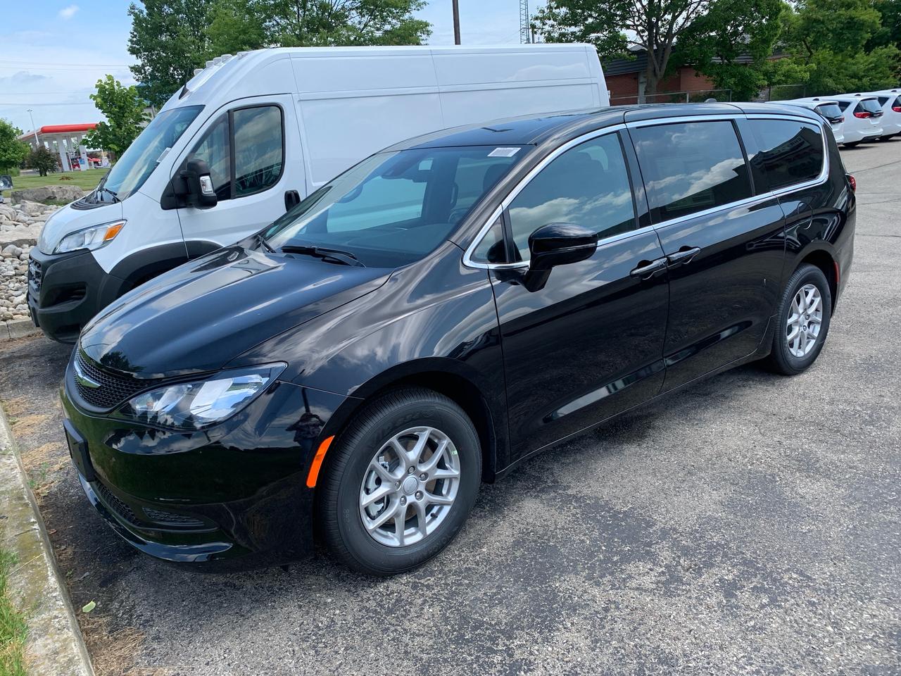 2027 Chrysler Grand Caravan SXT Front-Wheel Drive Passenger Van Photo
