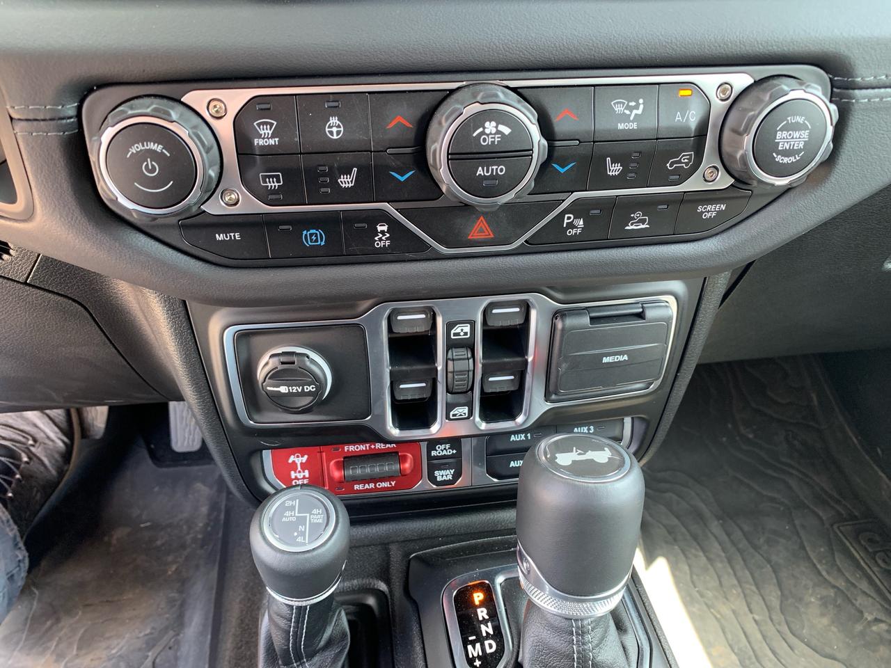 2025 Jeep Wrangler 4xe Rubicon 4dr 4x4 Photo