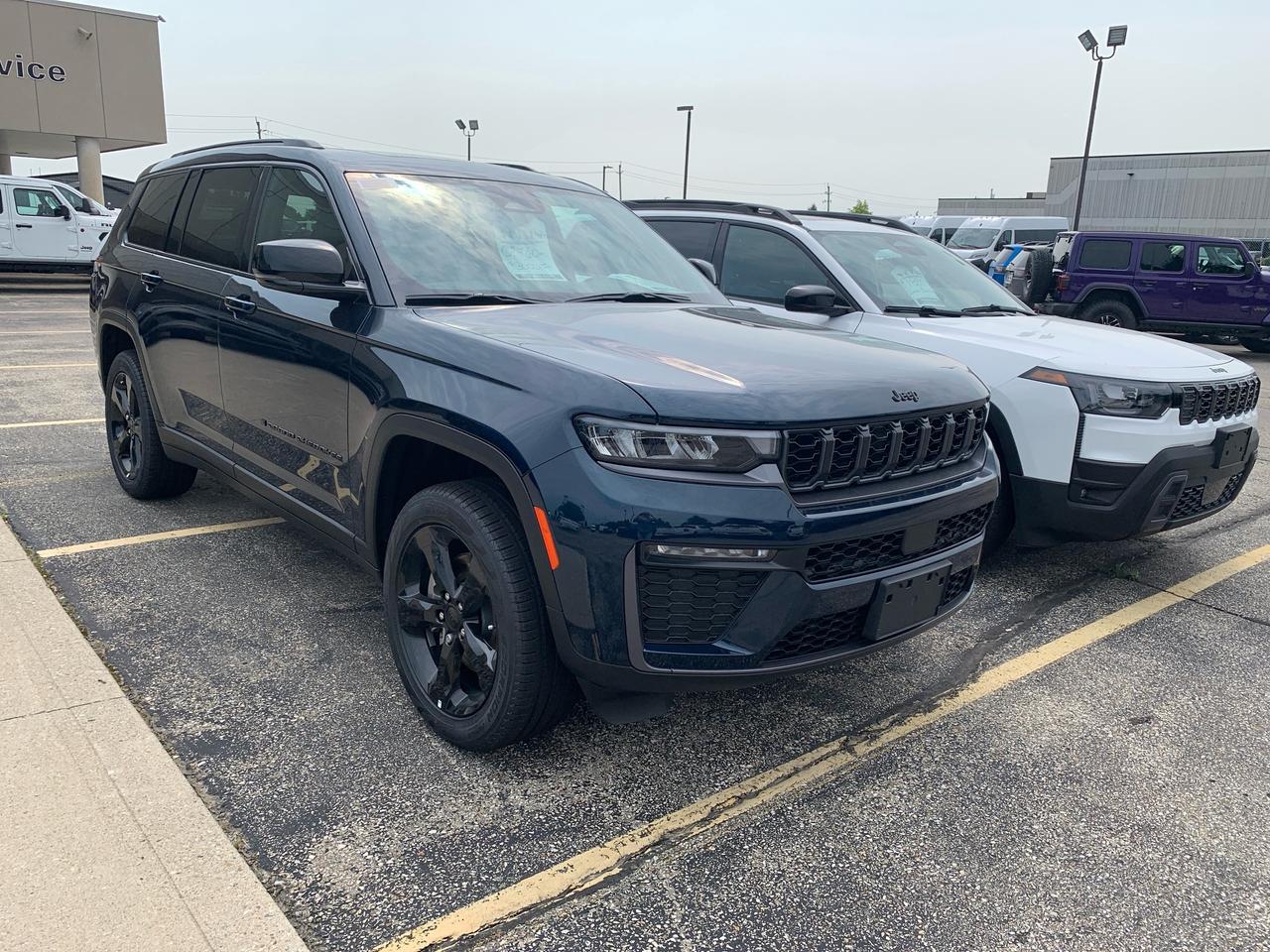 2026 Jeep Grand Cherokee L Base 4dr 4x4 Photo