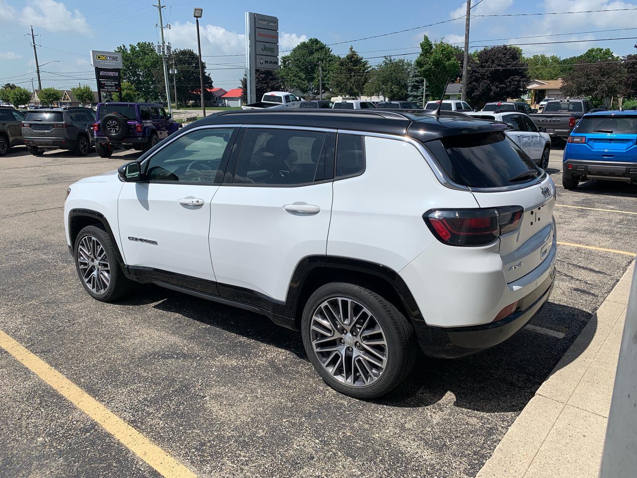 2024 Jeep Compass Limited 4dr 4x4 Photo