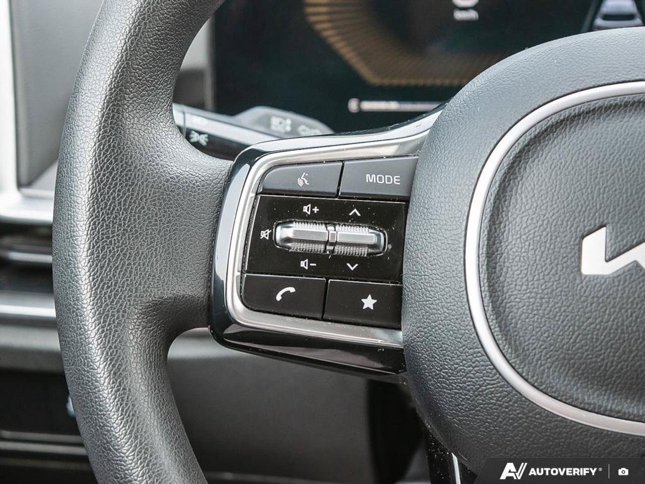 2024 Kia Sorento LX   AWD   Heated Seats   Apple CarPlay   Backup C Photo