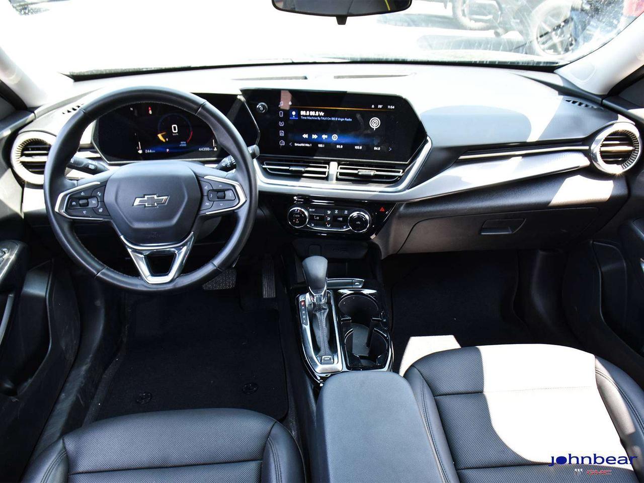 2025 Chevrolet Trax REMOTE START   CHEVY SAFETY ASSIST   APPLE CAR PLA Photo