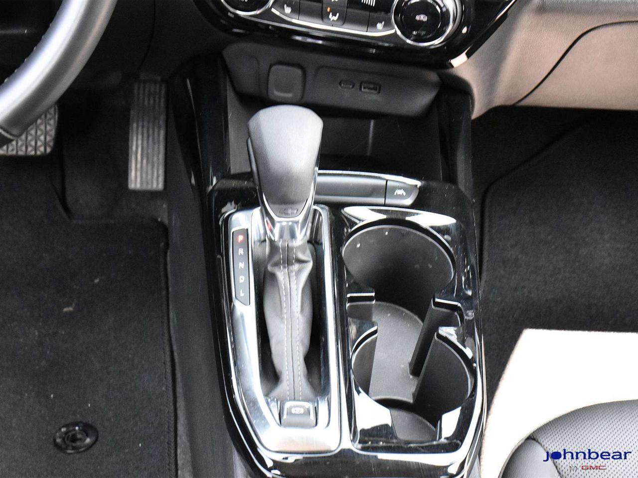 2025 Chevrolet Trax REMOTE START   CHEVY SAFETY ASSIST   APPLE CAR PLA Photo