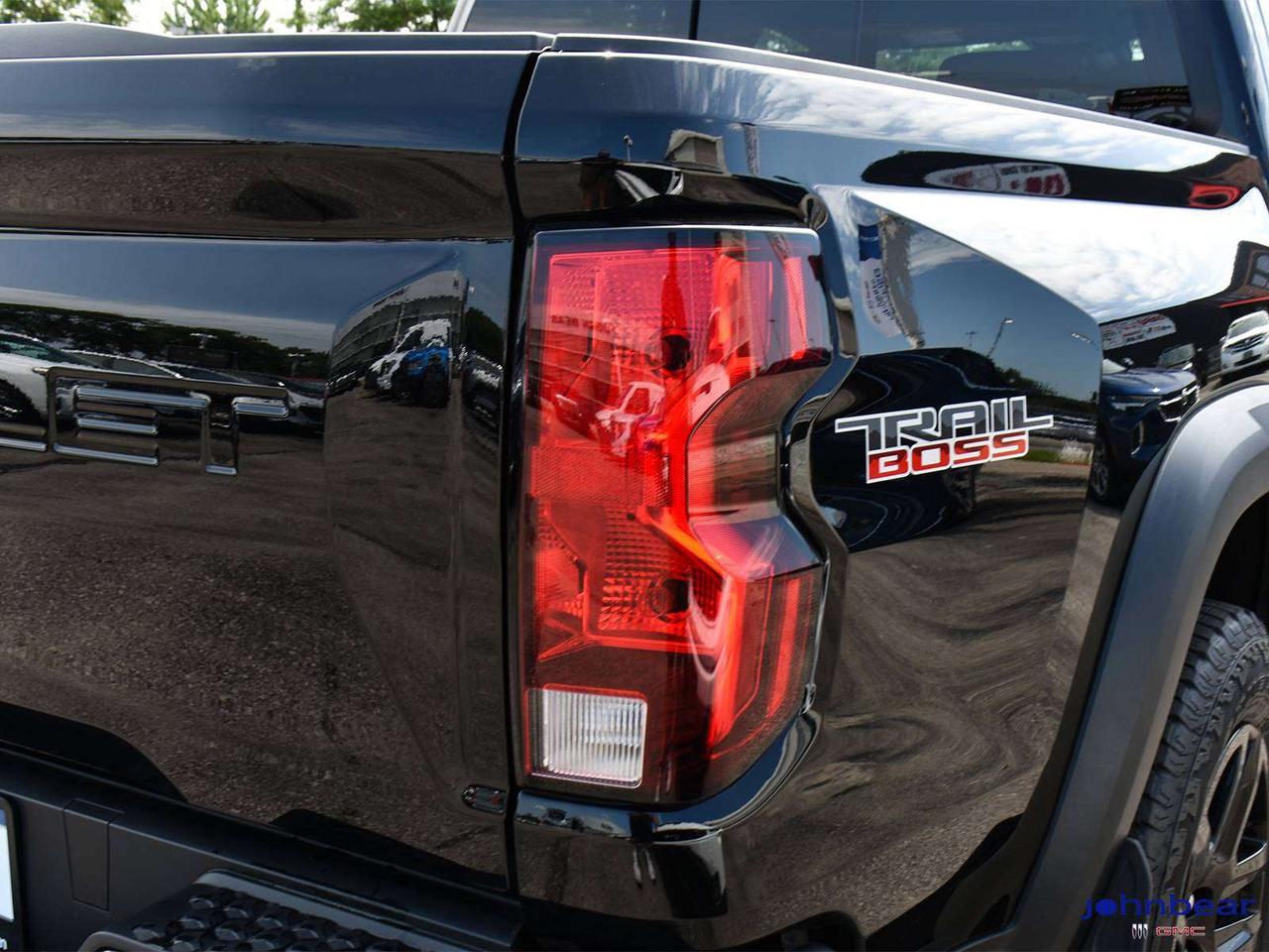 2024 Chevrolet Colorado 4WD Trail Boss Photo