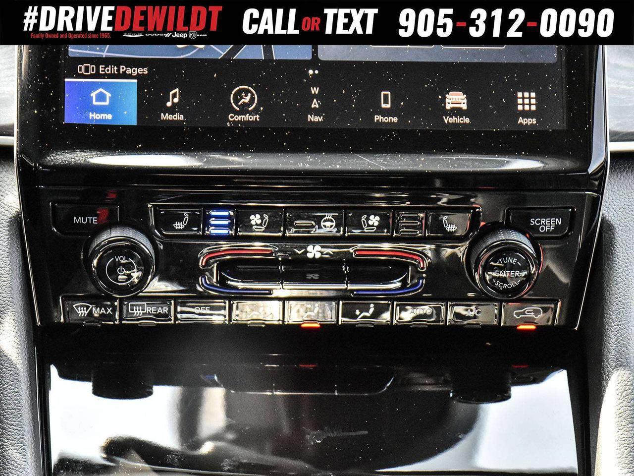 2023 Jeep Grand Cherokee LIMITED   PANO ROOF   LUXURY TECH GROUP Photo