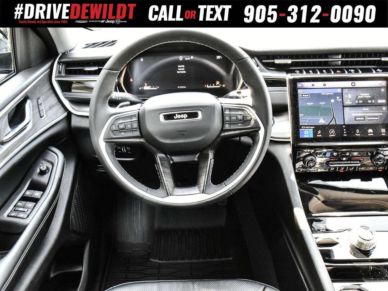 2023 Jeep Grand Cherokee LIMITED   PANO ROOF   LUXURY TECH GROUP Photo