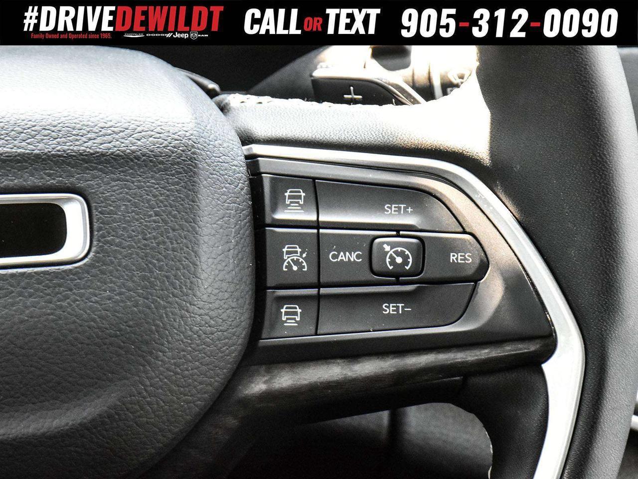 2023 Jeep Grand Cherokee LIMITED   PANO ROOF   LUXURY TECH GROUP Photo
