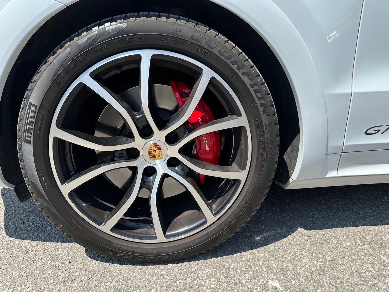 2021 Porsche Cayenne GTS 4dr All-wheel Drive Photo